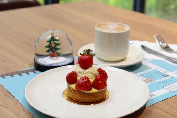 下午茶時段亦推出莓好午茶組，任選主題甜點+咖啡茶飲，優惠組合價每套只需250+10%元。業者提供