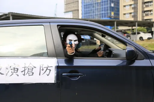 海山警扮奪魂鋸I want play a game　歲末防搶演練超逼真