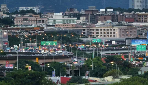 車潮湧現！明國道有6大地雷路段　國5「停車場時段」曝