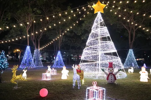 台版兼六園聖誕樹大道 彰化員林平安夜踩街偽遊日