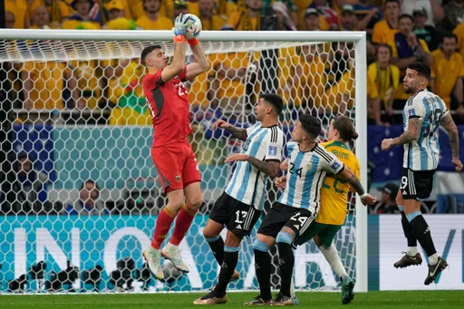 世界盃｜梅西8次當選單場最佳超越C羅　點名他是阿根廷獲勝關鍵