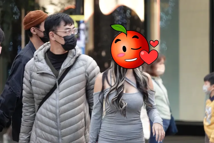 祈錦鈅當天不畏低溫穿著緊身爆乳裝，好兇的身材一覽無遺。陳德興攝