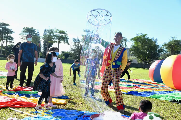 花蓮國際移民日邀請新移民逛市集同歡。花蓮縣政府提供