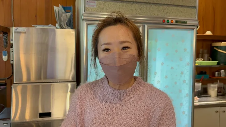 林小姐說短時間內還是會繼續戴著口罩外出。林泊志攝