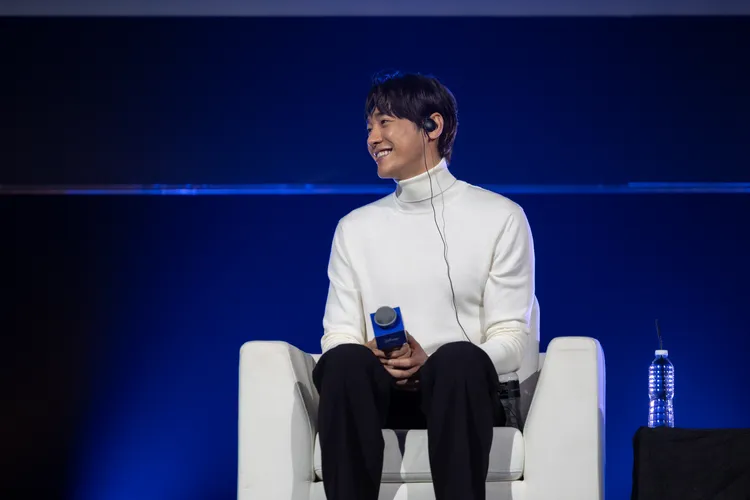 金英光坦言隨著越來越入戲，真的有戀愛感。Disney提供