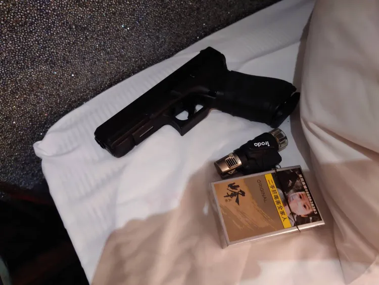 警方搜出空氣槍3把。警方提供