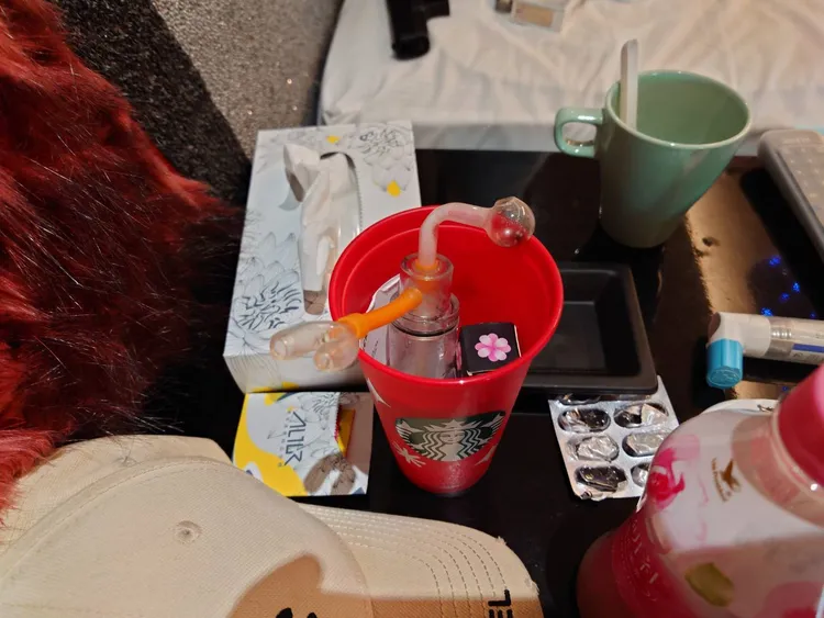 警方搜出毒品安非他命及吸食器。警方提供