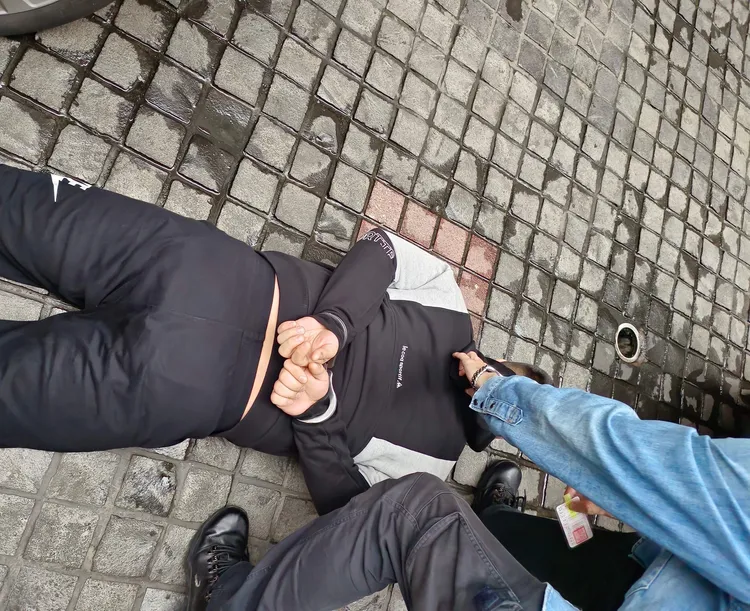 詐騙集團利用「假投資真詐財」的方式，先給投資人蠅頭小利，等被害人上鉤後，再鼓吹投入大筆資金投資，再讓被害人賠得血本無歸。翻攝畫面