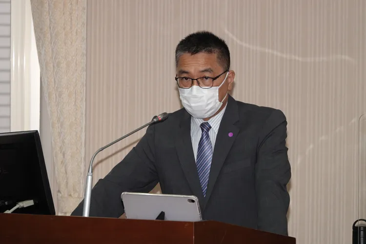 內政部長徐國勇5日向行政院長蘇貞昌請辭被慰留。陳德興攝