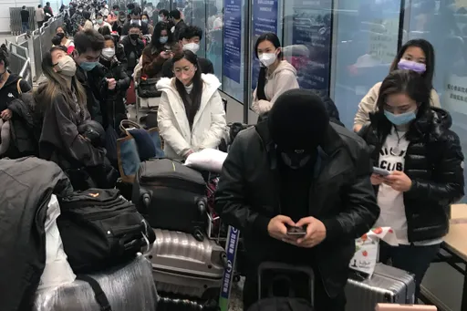 各國相繼強化篩檢中國旅客防堵病毒　英媒：英國考慮跟進