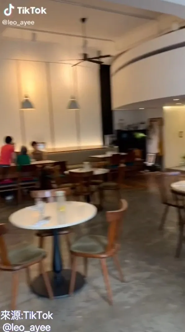 挑高室內空間，環境明亮舒適。TikTok@leo_ayee 提供