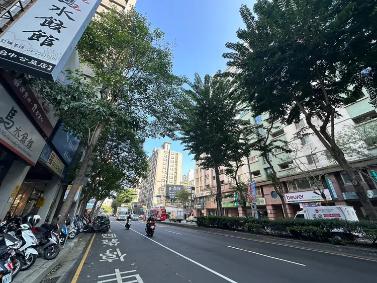 築間透露，基本上鎖定新興熱區，環台74線都是不錯的選擇。王鈞生攝