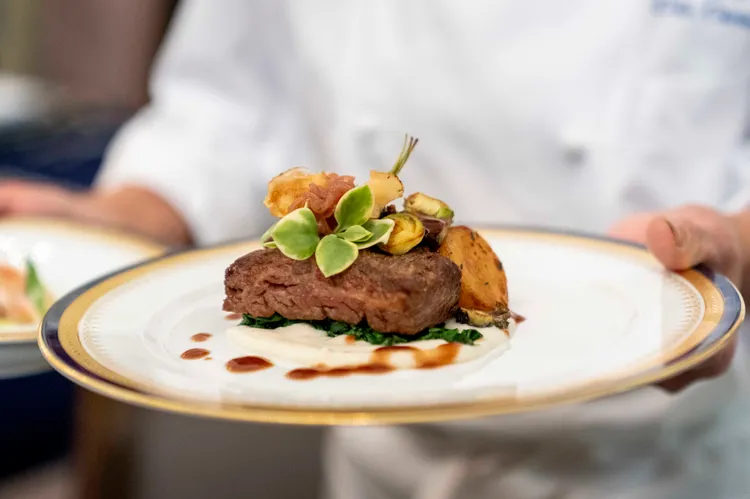 美國牛肉將是白宮款待馬克宏的主菜之一。美聯社