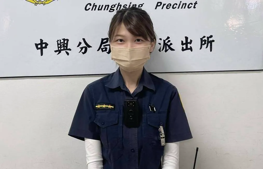 中興派出所女警林萱芸的舉手之勞,獲得長官肯定、嘉許。警方提供