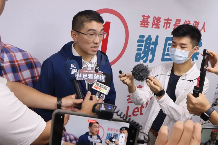 謝國樑期盼林麗蟬的加入能為基隆市民謀幸福。資料照片