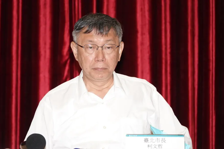 柯文哲氣噗噗。陳德興攝