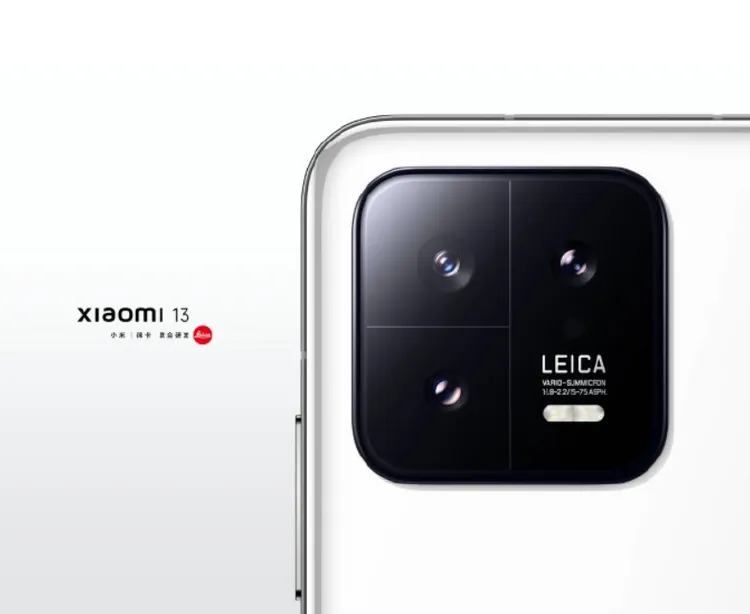 小米13白色版。翻攝IT之家