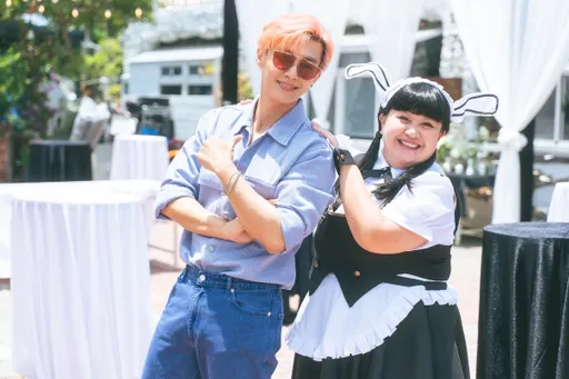 鍾欣凌Cos俏皮兔女郎 高EQ自嘲「怎麼我穿起來超大隻」