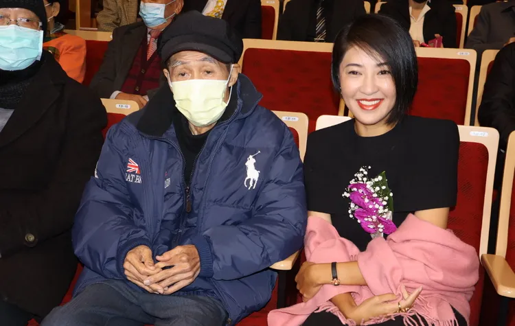 許淑華的父親許天送也與會觀禮。田兆緯攝