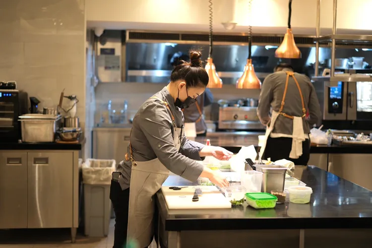 由The Seedin Lab的主廚團隊，透過創意料理的方式將海洋永續以及食育納入這季的菜單設計中。陳志淵攝