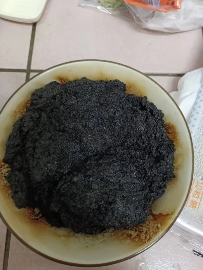 這是一碗微波了6分鐘的湯圓。翻攝Dcard