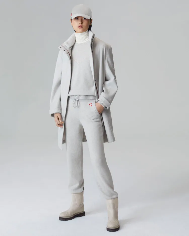 Loro Piana推出2023新年限定系列喜迎兔年到來。品牌提供