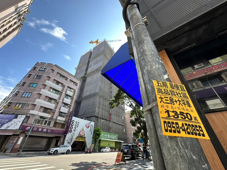 業者認為，預售屋無人抬轎，嚴重衝擊市場。王鈞生攝