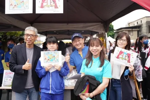 新北三重高中60周年校慶　提倡無塑理念義賣義捐