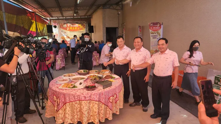 高雄內門農會將重啟初二辦桌娘家宴，石斑、放山雞、腿庫、魚翅等食材均入菜。讀者提供