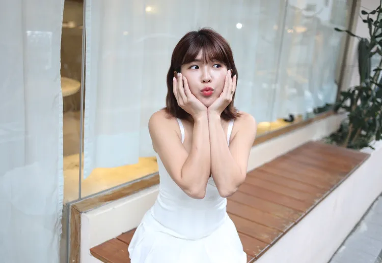 偶爾裝可愛一下。 服裝提供  AllSaintsTaiwan 陳明中攝