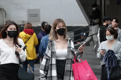 強風雨彈齊來！4縣市豪大雨特報　極區冷空氣南移台灣恐「掃到邊」