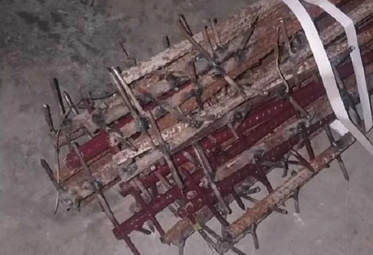 「鐵釘狼牙棒」也是解放軍使用的武器。翻攝推特Galwan Valley