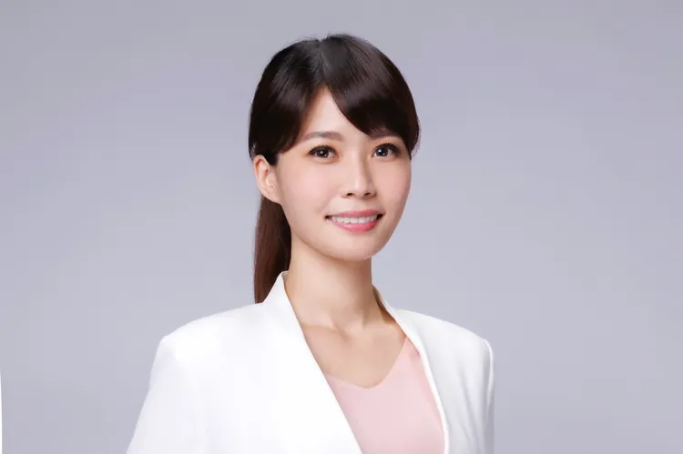 行國處由發言人張硯卿接任。資照