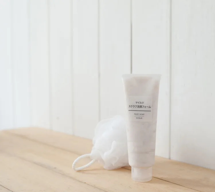 美妝保養與香氛類第2名-溫和洗臉卸妝系列，售價79-359元。業者提供