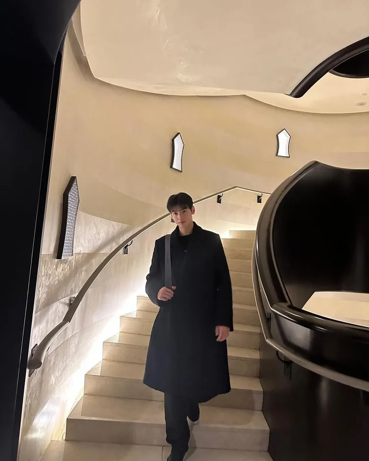 車銀優昨抵達埃及，精神奕奕。翻攝eunwo.o_c IG