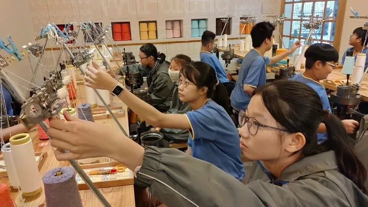 學生們學習狀況。新北市府提供