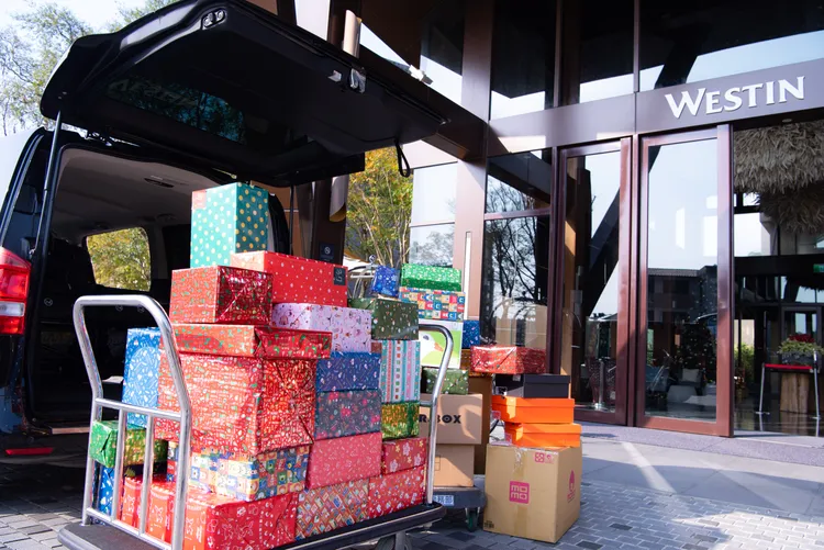 聖誕專車滿載聖誕祝福，即刻出發。宜蘭力麗威斯汀度假酒店提供