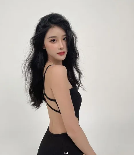 Doris身材火辣臉蛋甜美。引自「IG@chi_xx_」