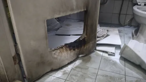 女兵凌晨苦讀拼升等考！酗酒父竟嗆「又考不上」　還趁她洗澡潑汽油縱火