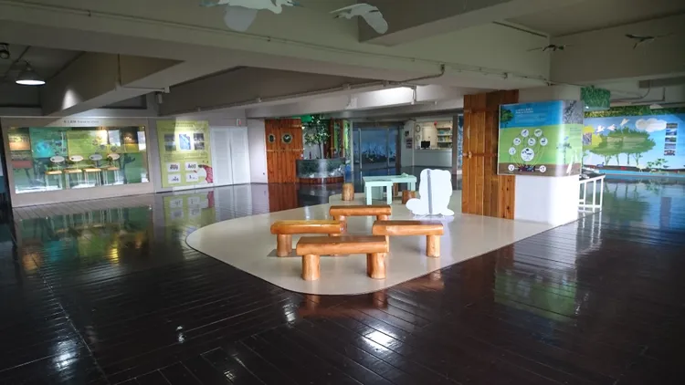 紅樹林生態教育館室內展場。羅東林管處提供