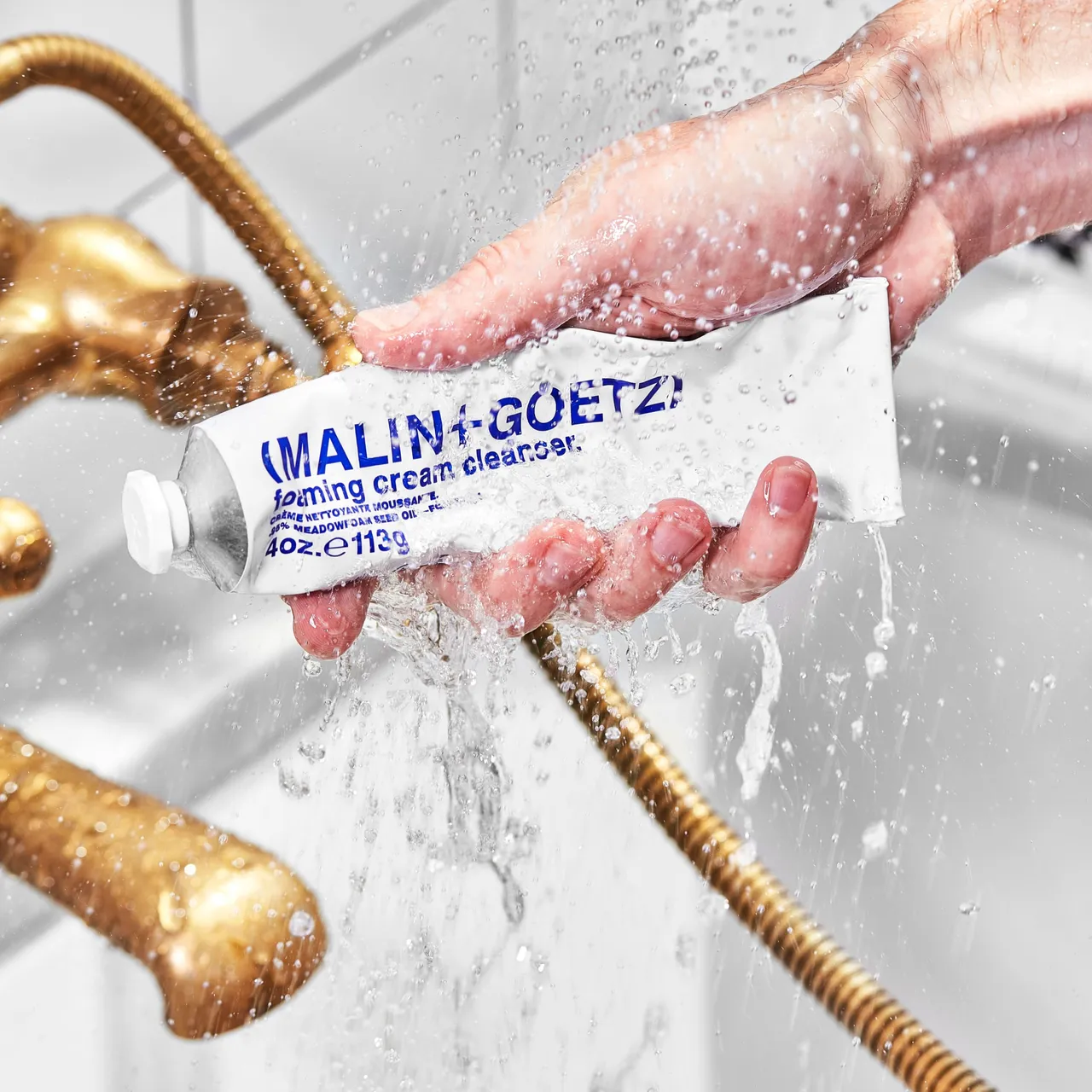 (MALIN+GOETZ)雙效保濕潔面乳,113g/1100元。品牌提供