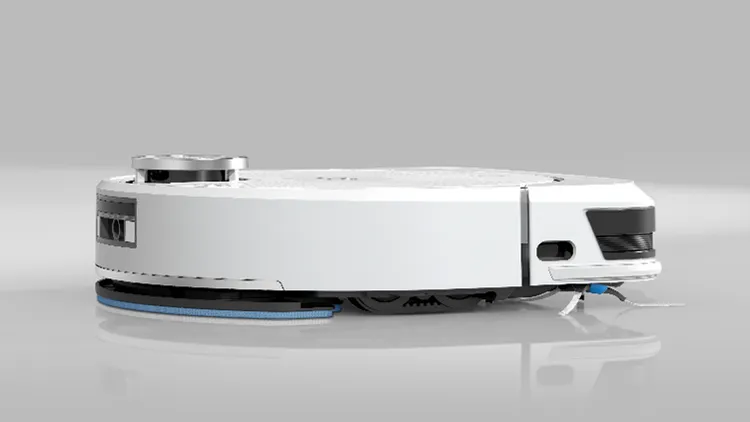 可自動偵測地面材質，自動抬起拖布以避免沾濕地毯並加強吸力。業者提供