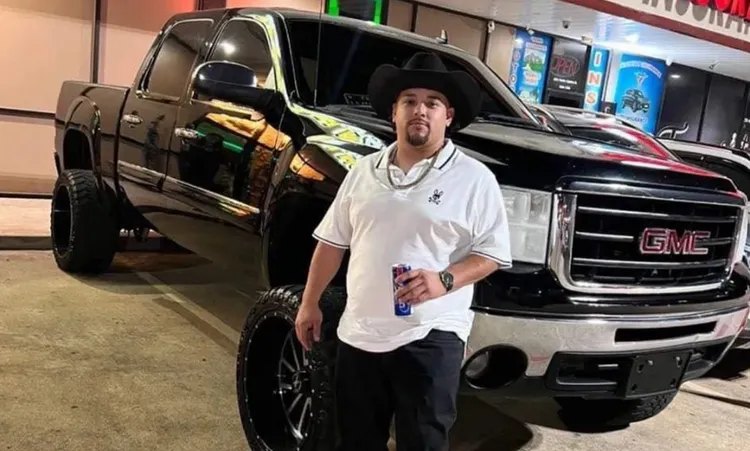 修車技師卡西拉斯因為修車費用的爭執，被顧客轟頭斃命。翻攝Facebook/ Luis Manuel Casillas