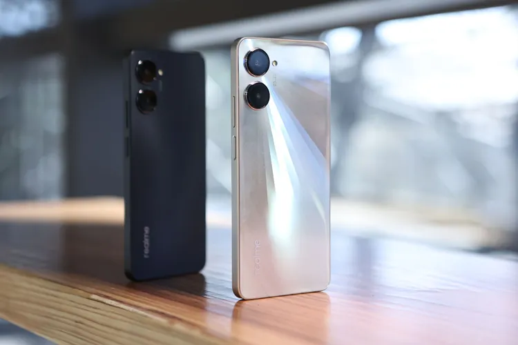 有星曜之光與夜兩色可選。翁玉信攝