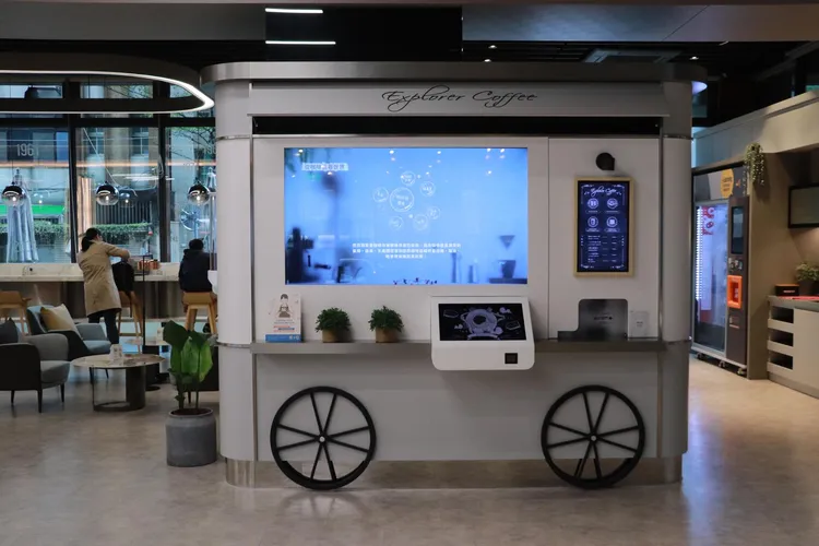 金融咖啡車讓享受咖啡時也成為推動生態環境永續發展的一員。金融研訓院提供