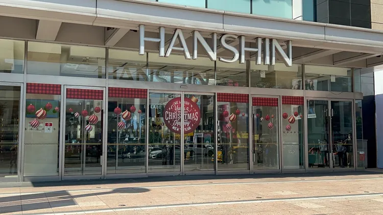 高雄漢神巨百貨外觀。侯昌騰攝