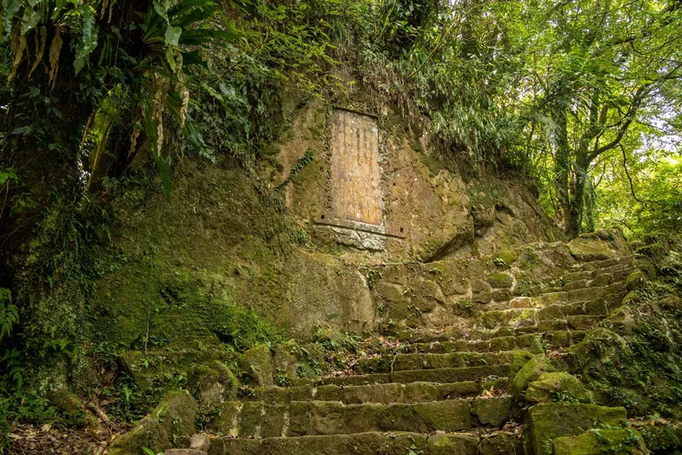 金字碑古道為日韓貴賓今日造訪行程，未來將與日本宮城縣奧松島步道締結成為友誼步道。新北市府提供