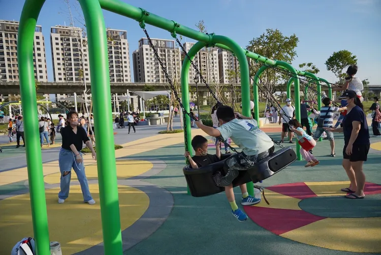 馬卡龍公園為台中市爆紅的親子遊憩場所。台中市政府提供