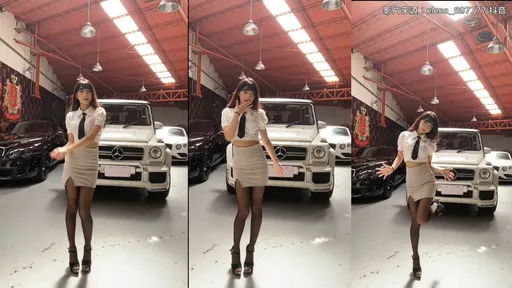 黑丝袜窄裙妹子这样扭 腰瘦!哪里有车啦?