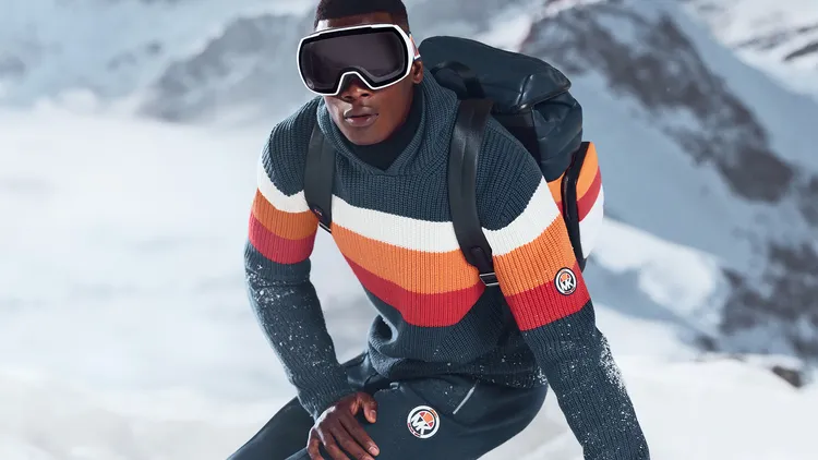 長袖連帽衛衣，2萬2400元。品牌提供